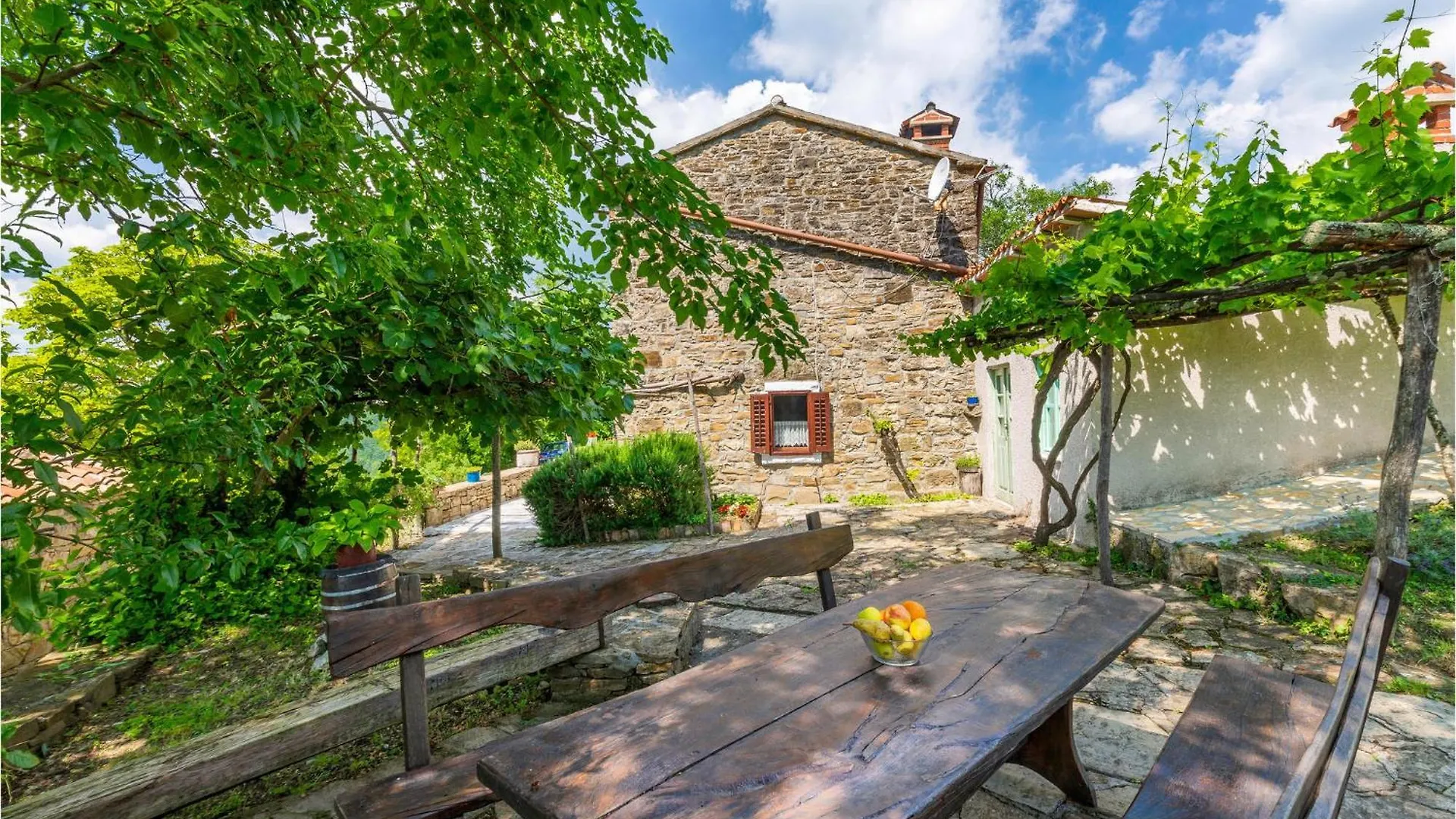 Cozy Home In Skabici With House A Panoramic View Grobnik  Casa de Férias